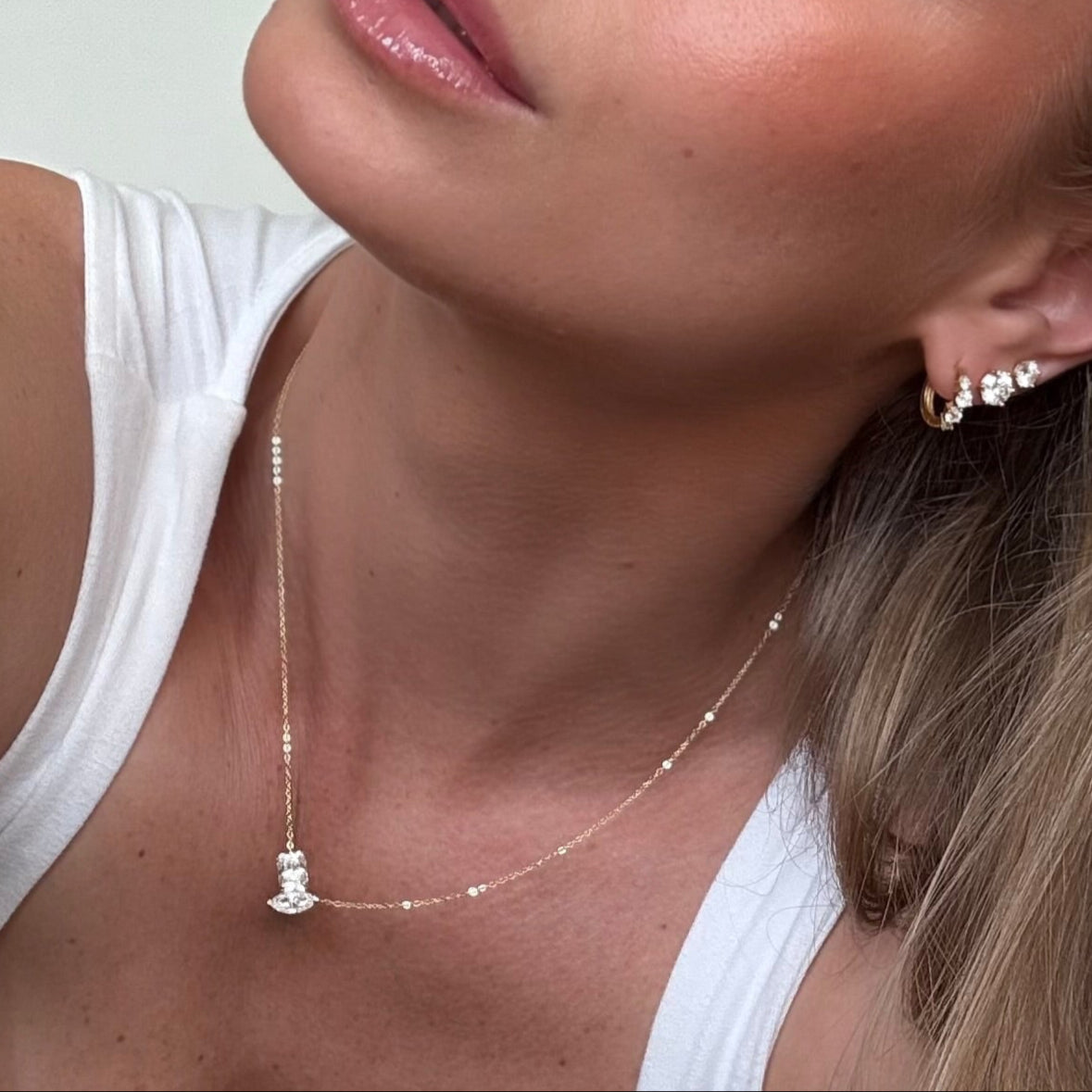 Toi et Moissanite Necklace