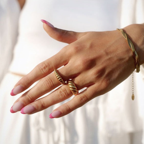 Veronika Croissant Ring