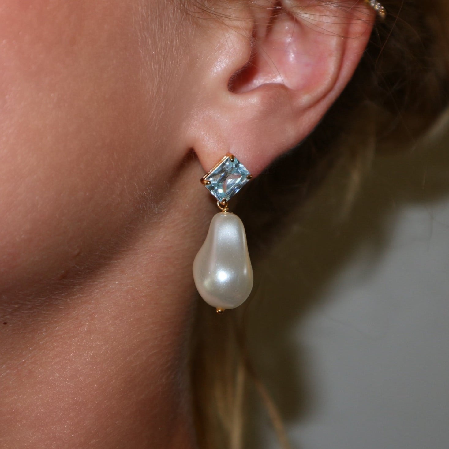 Kai Blue Topaz & Baroque Pearl Earring