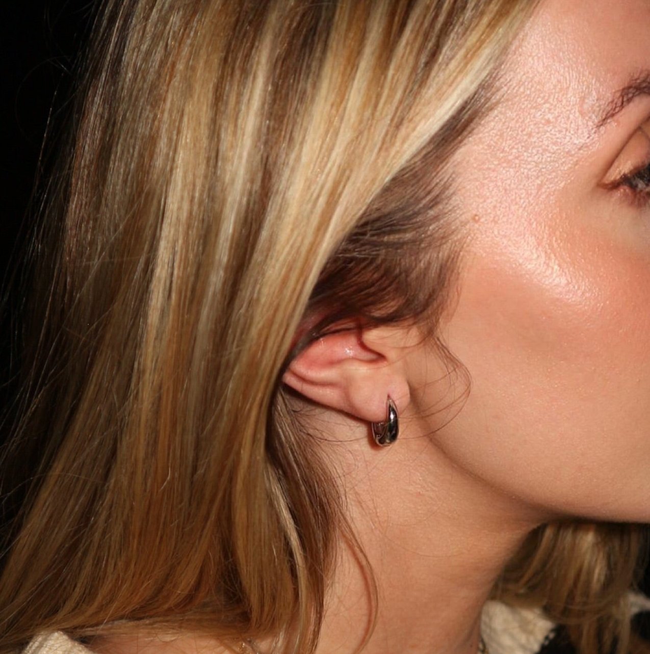 Elin Huggie Earrings