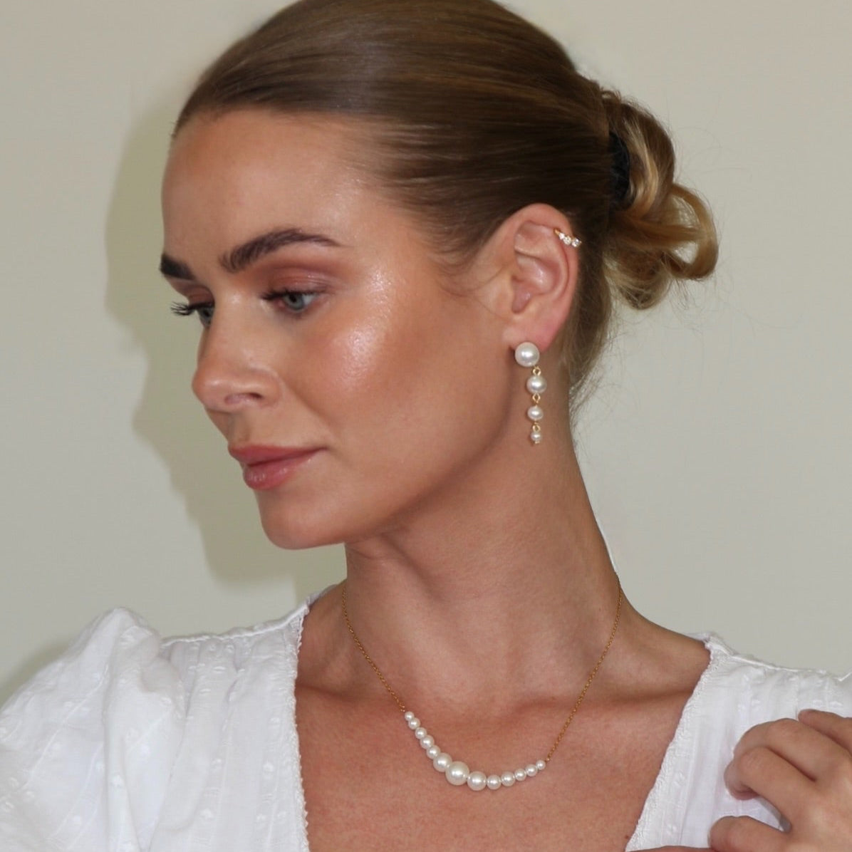 Nelly Pearl Earrings