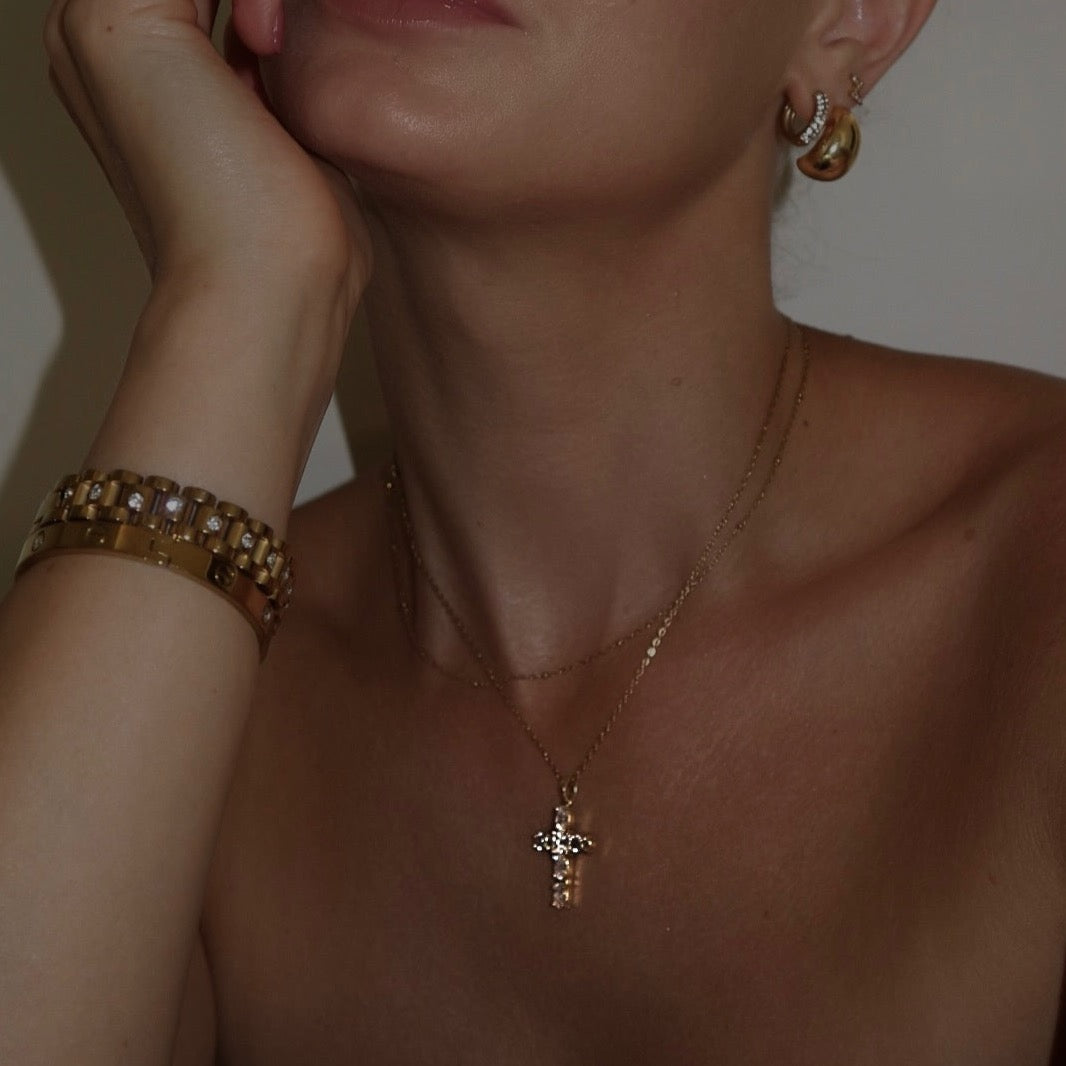 Leah Pendant Necklace
