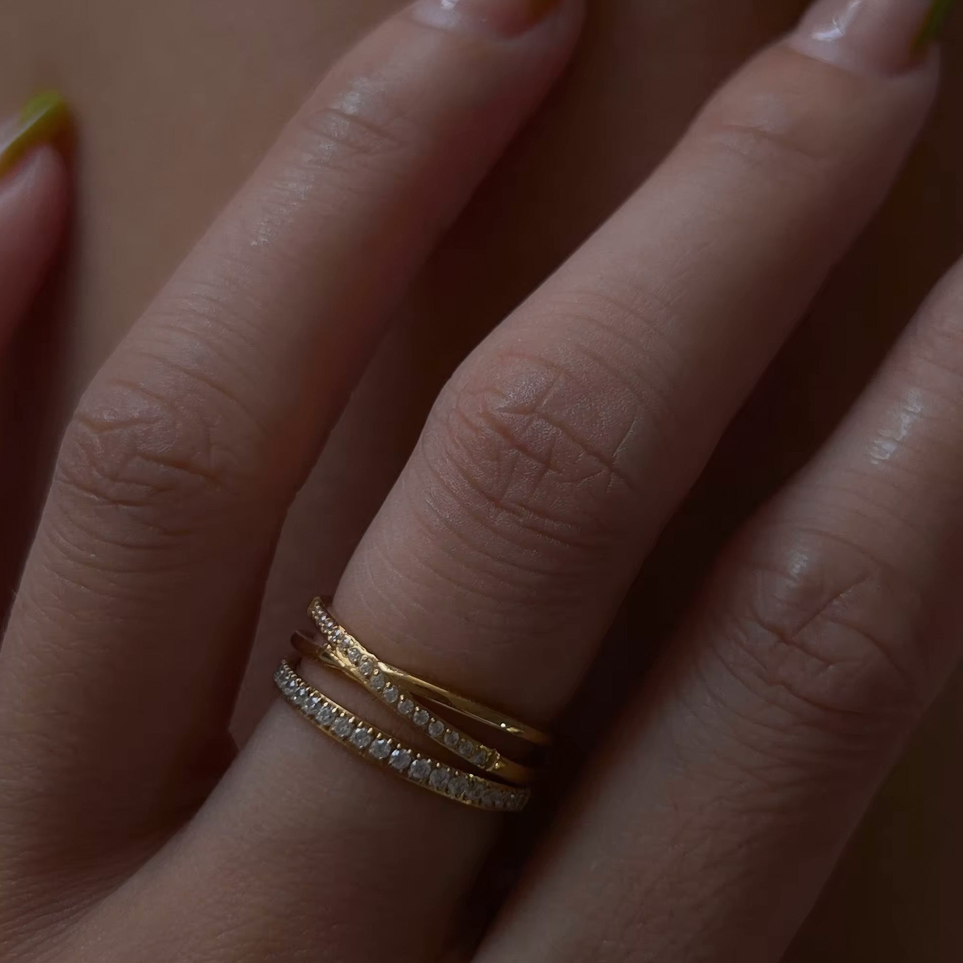 Flora ring