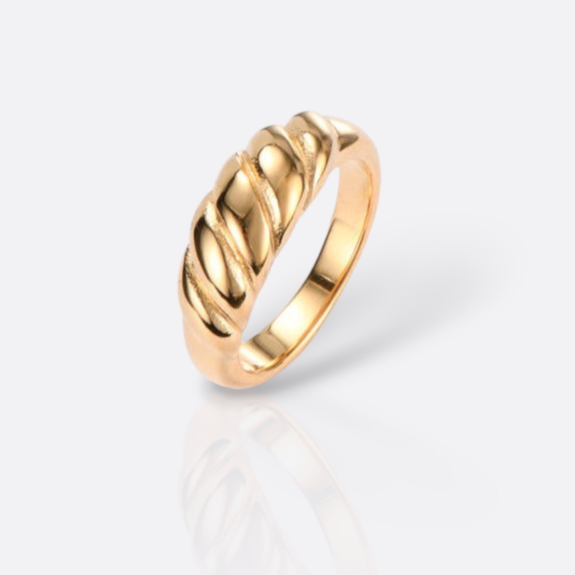 Veronika Croissant Ring
