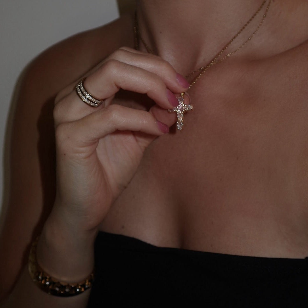 Leah Pendant Necklace