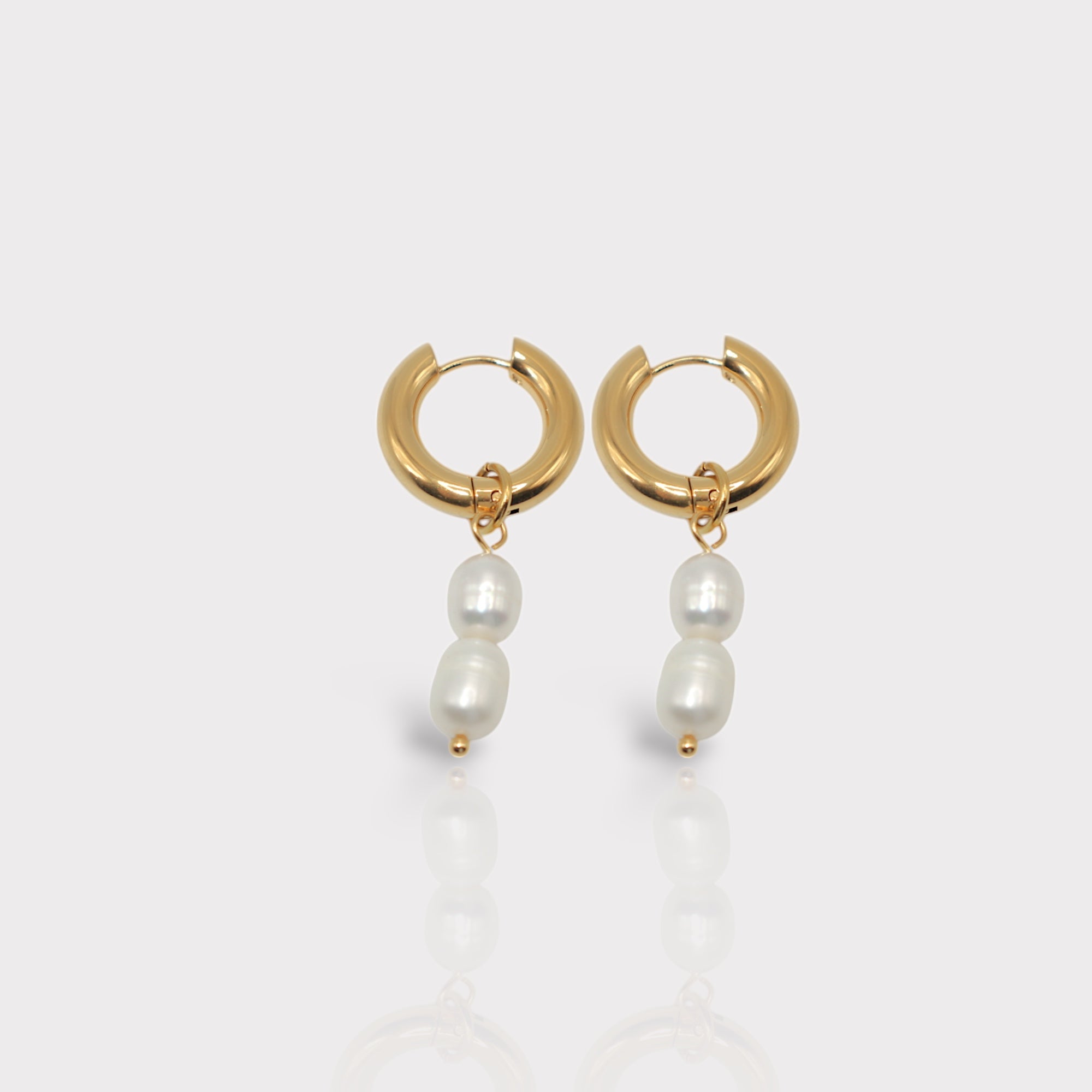 Laura Baroque Pearl Earrings