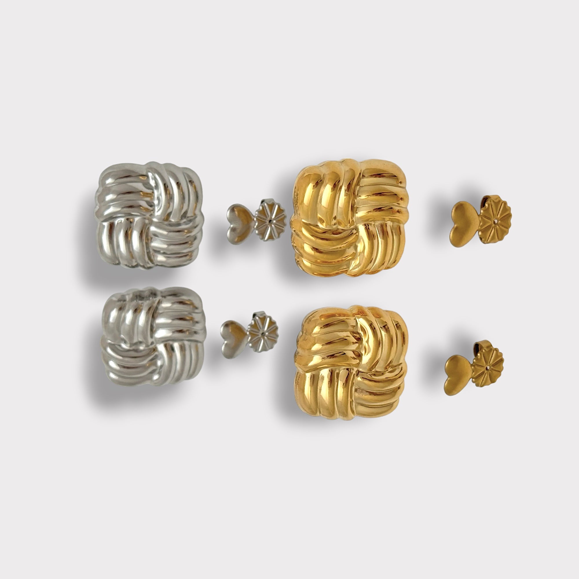 Violette Stud Earrings